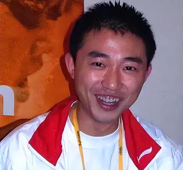 天博官网-和王励勤是黄金搭档，如今定居上海是大学副院长，一家三口很幸福